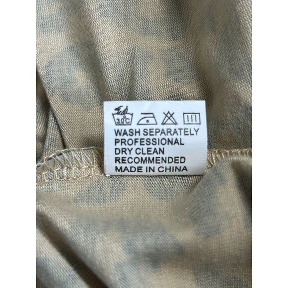 Blooming Jelly Women's Animal Print V-Neck Long Sleeve Top in Cream/Black - Sz M - Picture 5 of 5